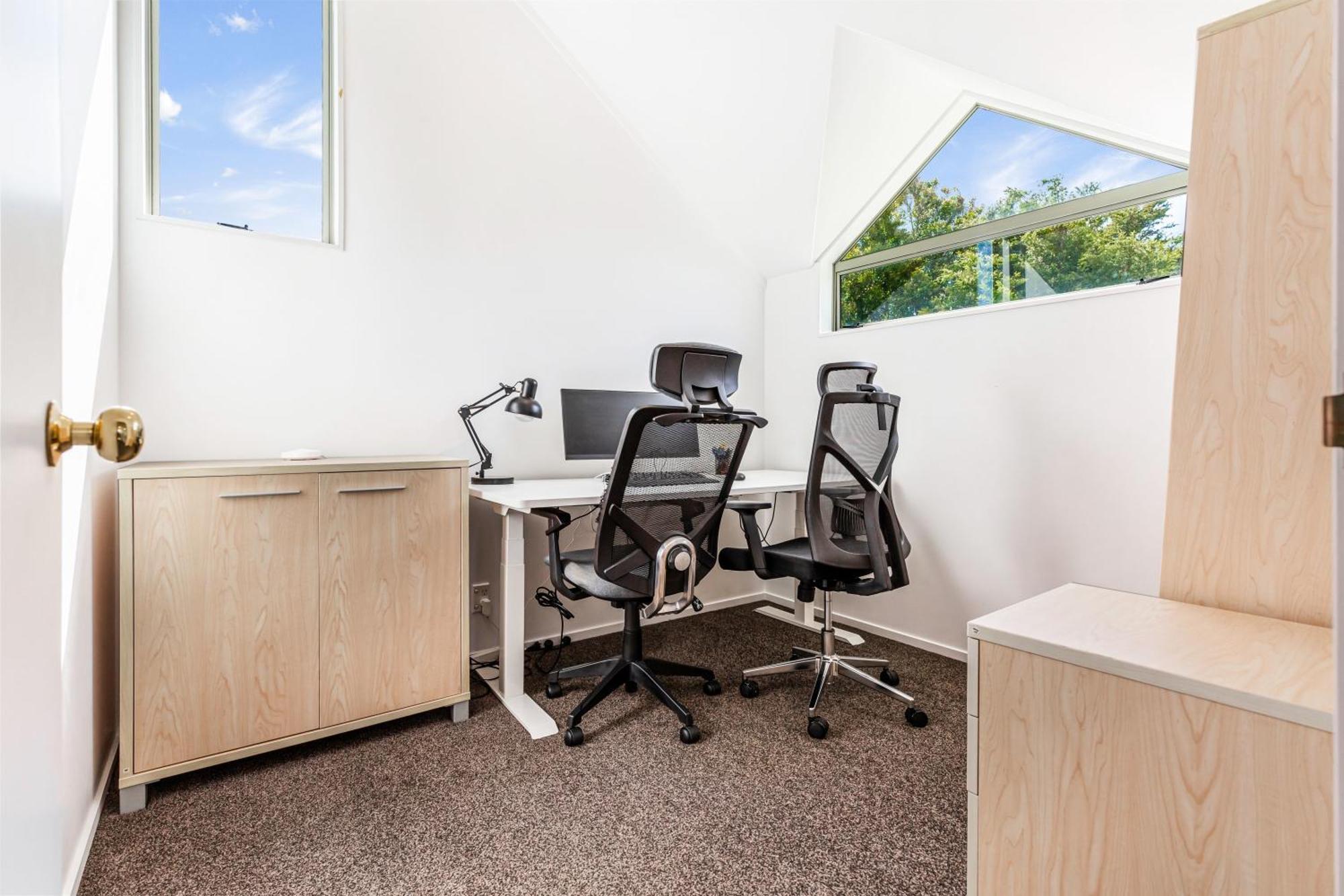 Private And Sunny 3-Bedroom Home With Parking Auckland Eksteriør billede